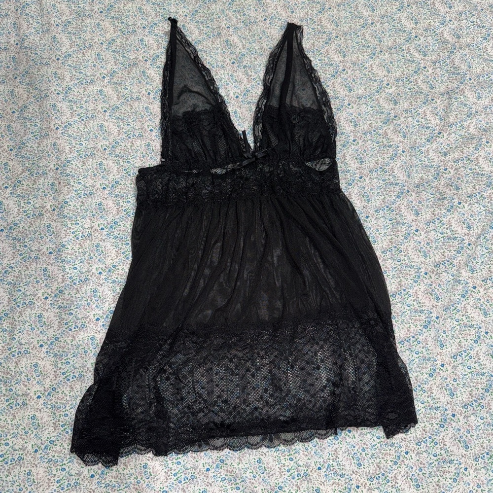 Elegant Black Lace Lingerie